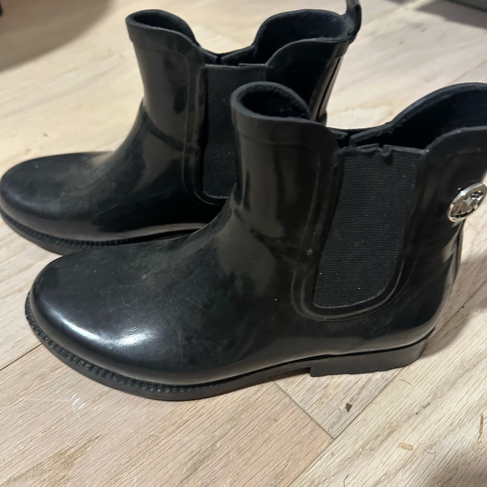 KORS Michael Kors Black Ankle Booties